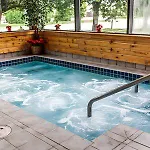 Baymont Inn & Suites By Wyndham Mukwonago 